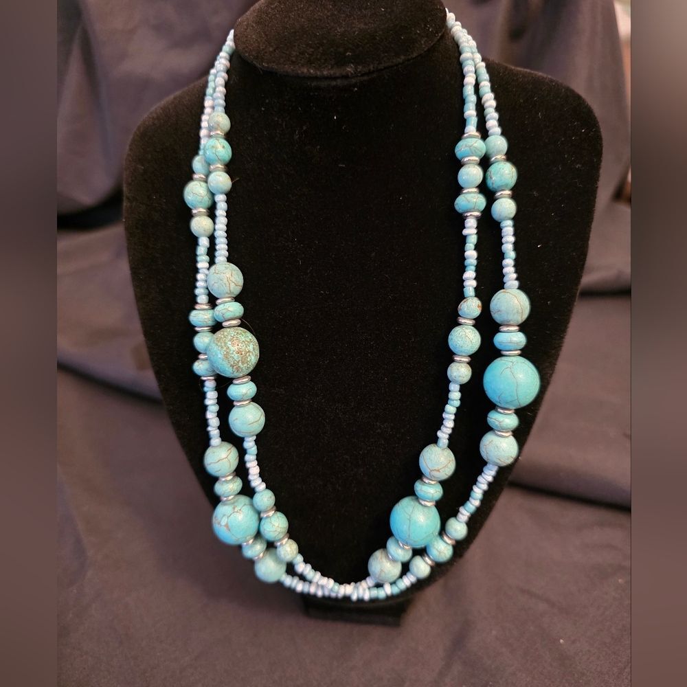 Turquoise and silver-tone beaded necklace